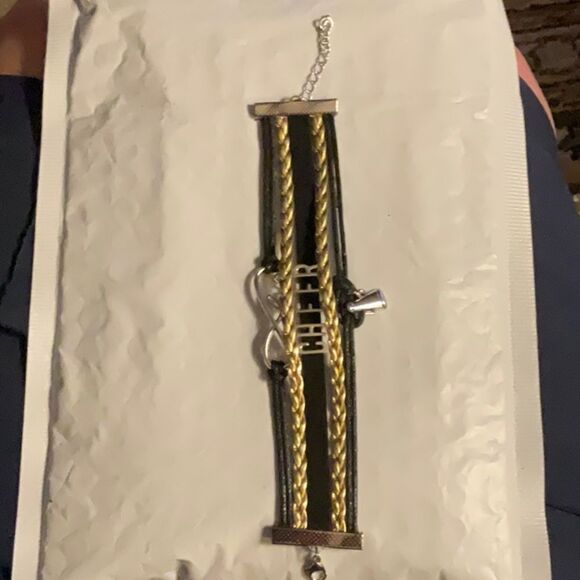 CHEERLEADER LOVE CORDED BRACELET - Picture 2 of 4